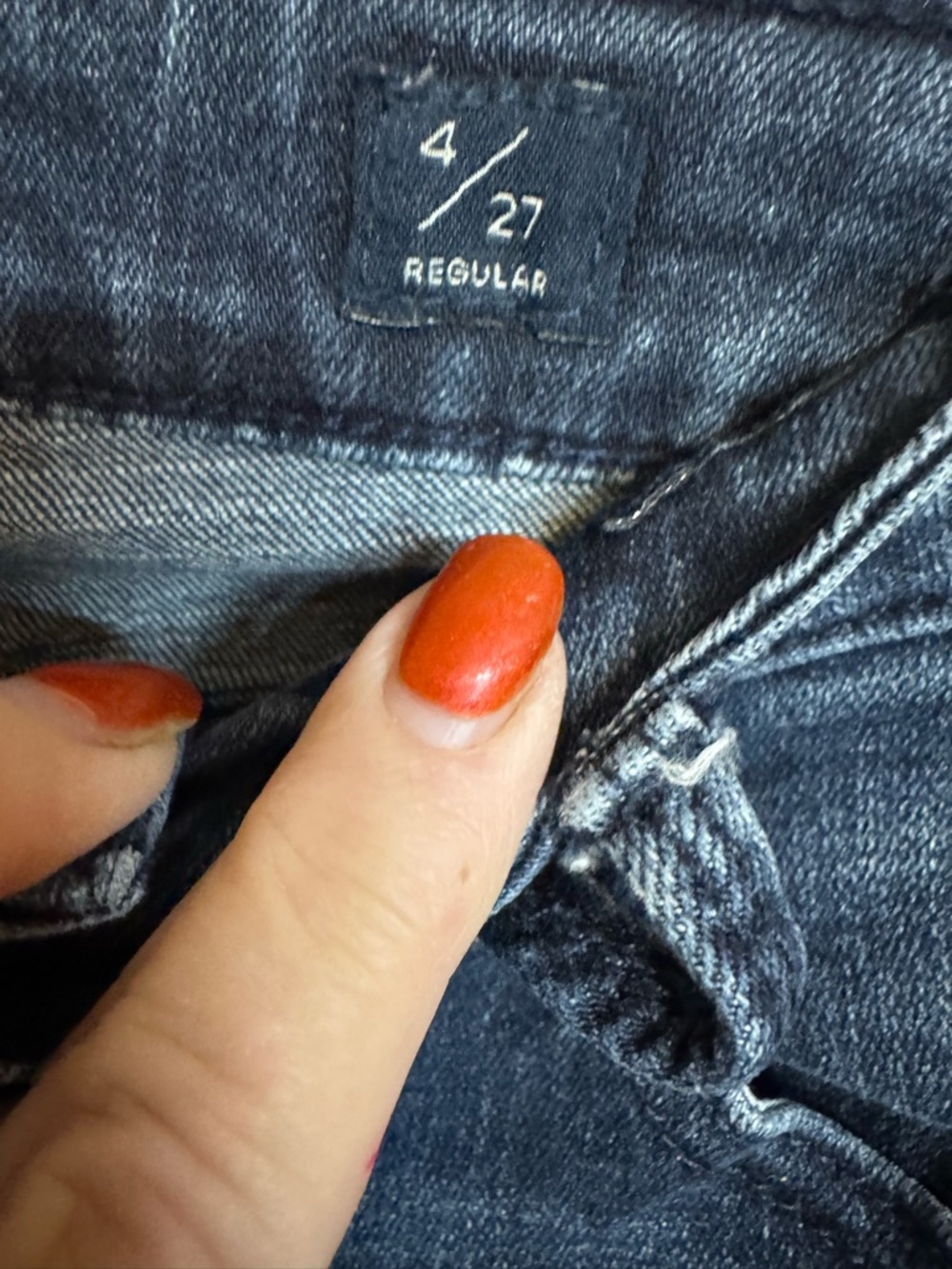 Lucky Brand Women's LOLITA SKINNY Jeans   SIZE: 4   #10 - Picture 3 of 9